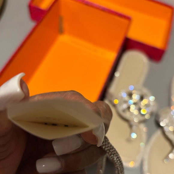 Tory Burch Miller Knotted Pavé Sandals 8.5 Stone Gray Crystal - Picture 9 of 10